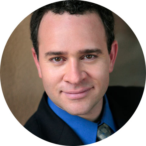 Patrick Carfizzi, Sacristan