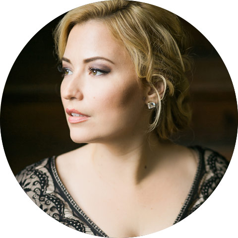 Renée Tatum, Francisca