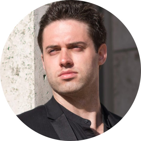 Tobias Greenhalgh, Riff