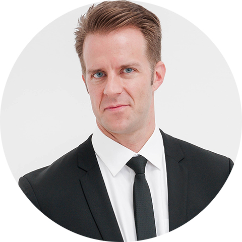 Bryan Wallick, piano